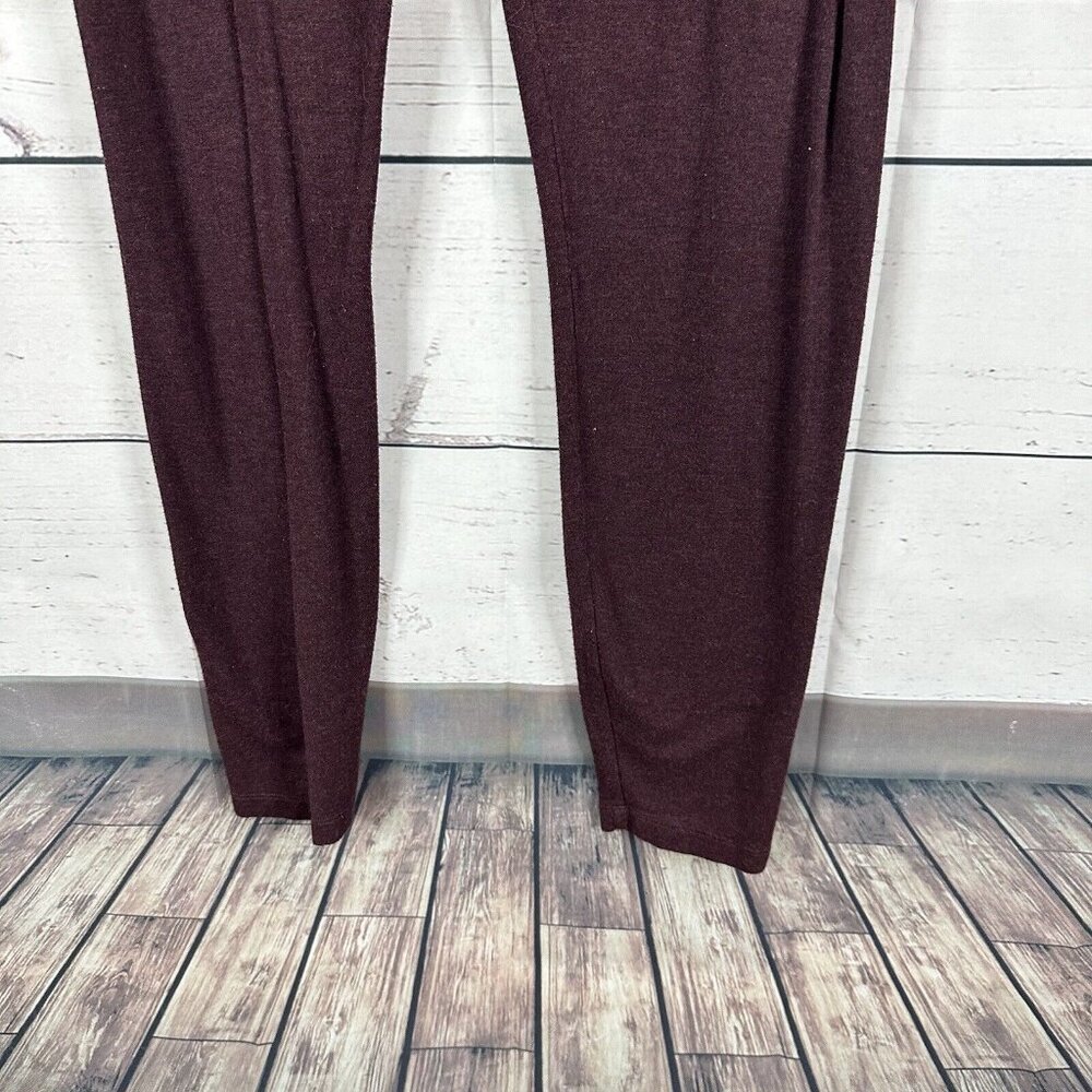 Cabi Skirted Legging Womens Medium Red 3672 Stretch Midrise Modest M'Legging - Picture 3 of 13